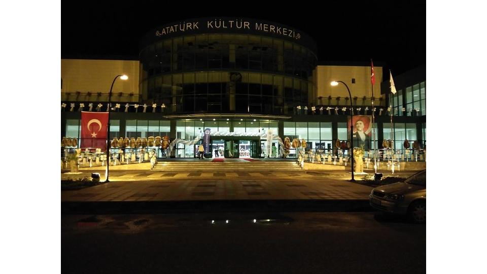 Biga Atatürk Kültür Merkezi